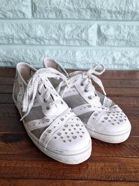 Stuart Weitzman White Mesh Sparkle Rhinestone Sneaker Size 9